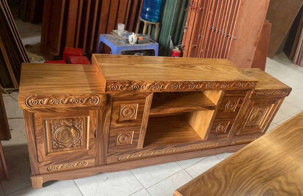 Kệ Tivi 2m Gỗ Hương Xám Mẫu Giả Cổ KTV32