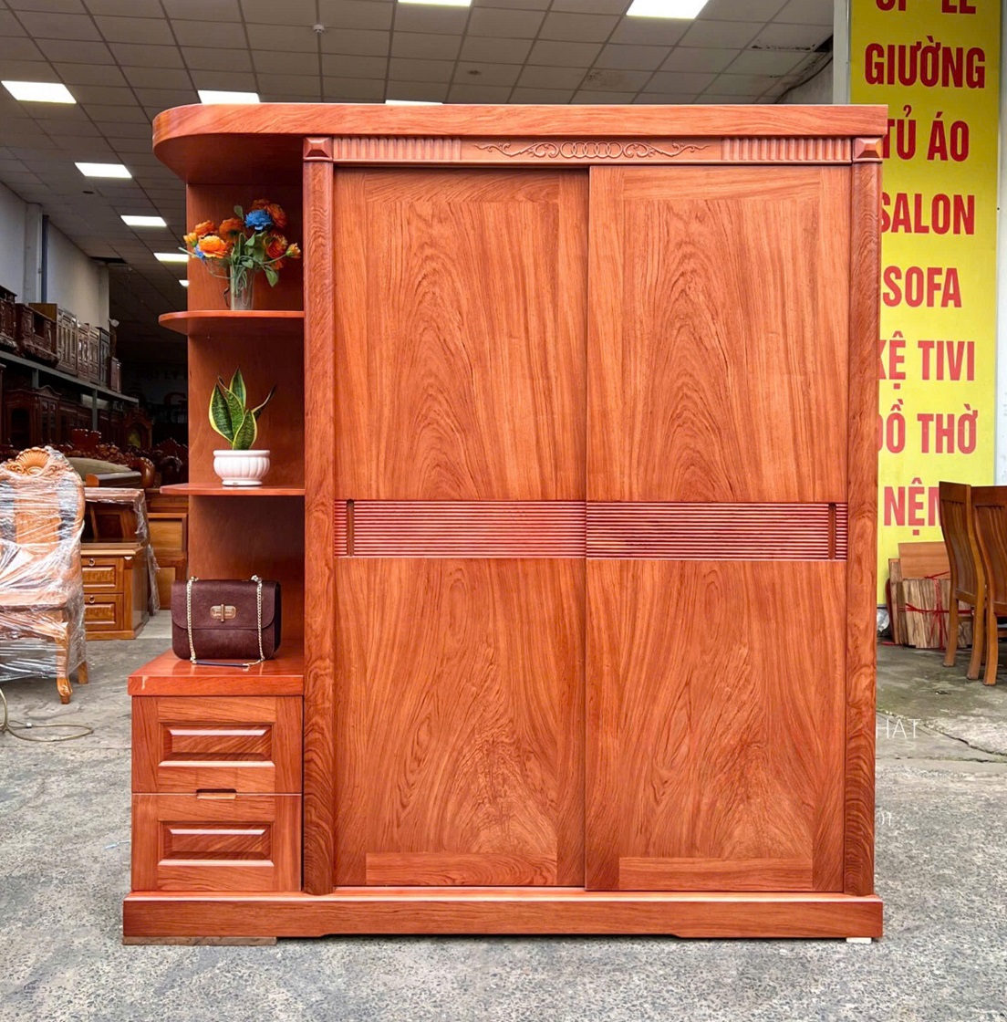 Tủ Quần Áo Cánh Lùa Có Kệ Góc Gỗ Hương TA85